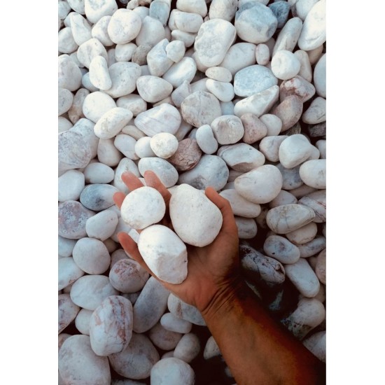 Balti marmuro gludinti akmenukai 40-60mm pakuotė 1200kg